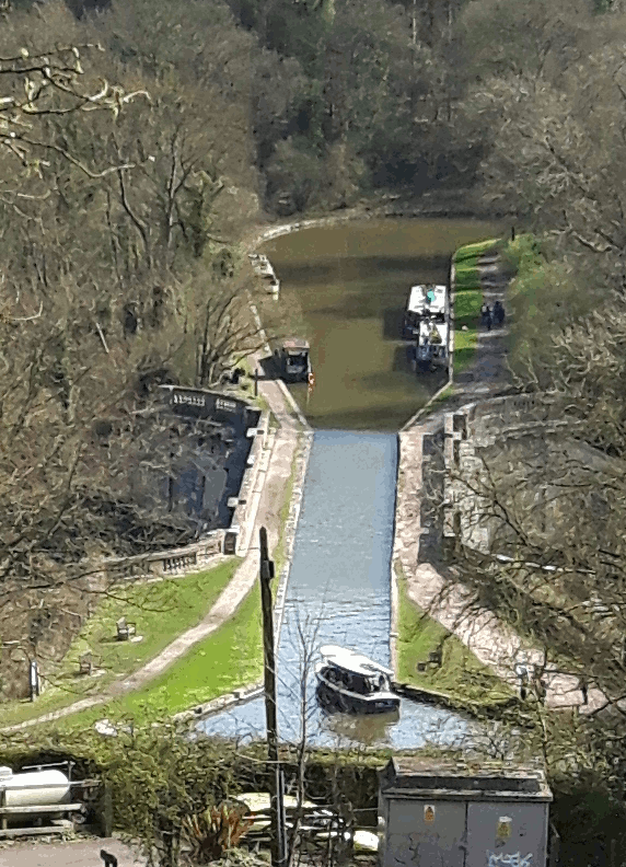 A view of Dundas Aqueduct looking east from above