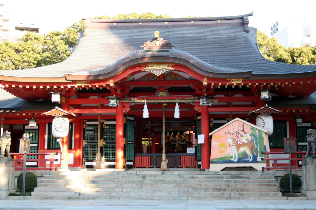 Honden (Main Hall)